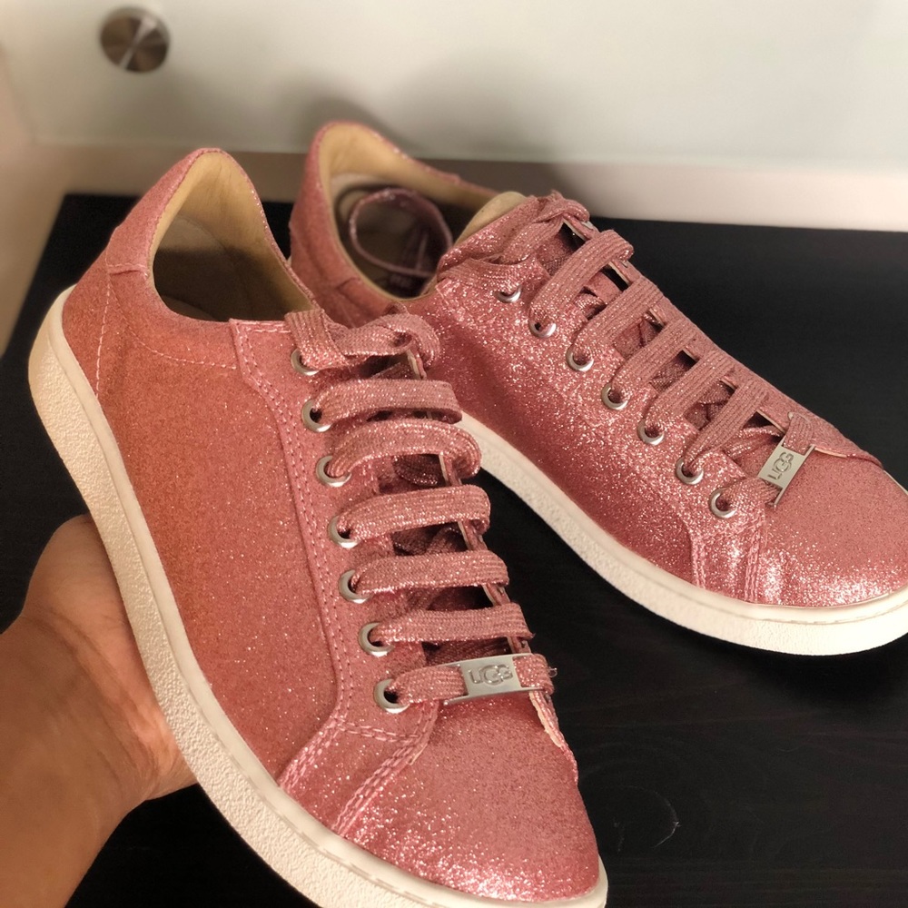 💖 UGG Sneakers 💖